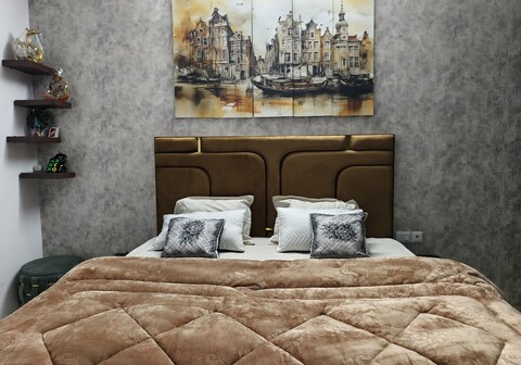 A Cozy Hideaway for Date Nights and Friends Time