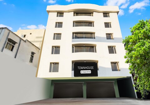 Super Townhouse Red Hills Lakdikapul Formerly Sitara Grand