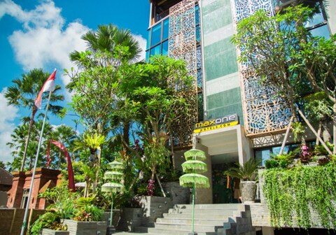Maxone Ubud