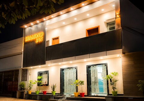 Hotel Diamond inn Mathura