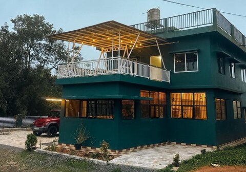 Breeze Villa by Bemyguezt