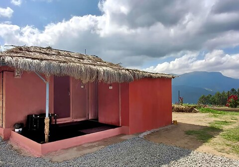 Kanthalloor Mud & Mist Homestay