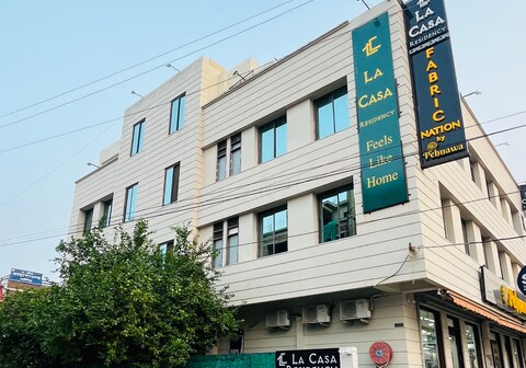 La Casa Residency