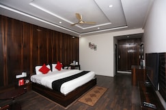 Capital O 22733 Wood Castle, Raipur Capital O 22733 Wood Castle, Raipur