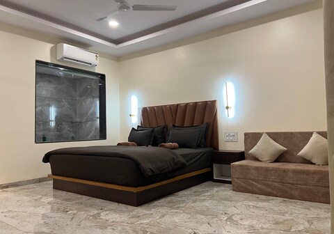 SABA'S TENT CAMPING & COTTAGE