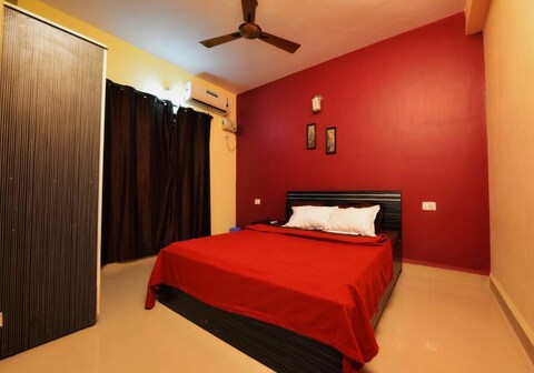 ESTELLA, 1BHK with Pool by MARS HOMESTAY
