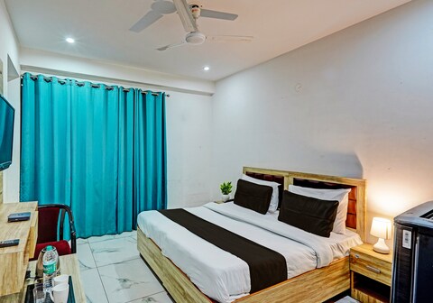 Townhouse Akshay Hotel