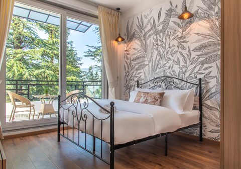 The Oasis I Luxury 2 Bedroom I Shimla