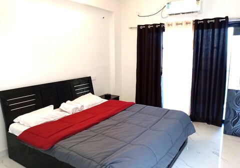 Western Valley Cottages , Panchagani