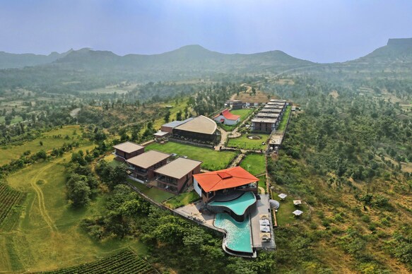 The Fern Heaven on The Hills, Hatgad-Saputara