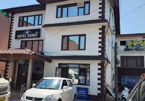 HOTEL HUMA NEAR AIRPORT