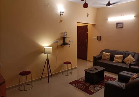 COMFORT STAY SERVICE APARTMENT