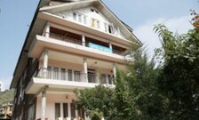 Hotel Kalaroos, Srinagar Hotel Kalaroos, Srinagar