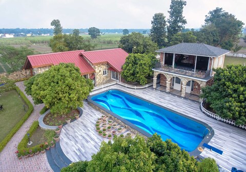 StayVista at 2 Cottages @ Dudly Manor