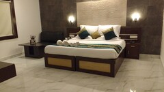 Optimum Tara Palace @ Taj, Agra Optimum Tara Palace @ Taj, Agra