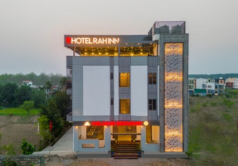 HOTEL RAH INN