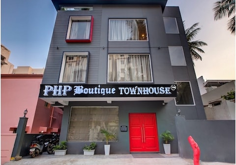 PHP BOUTIQUE TOWNHOUSE