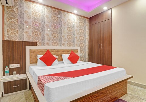 Hotel O Green Palace