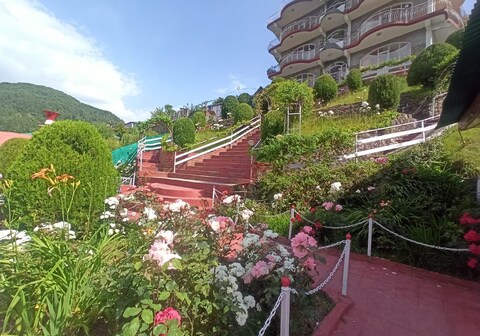 Hotel Victoriya Palace