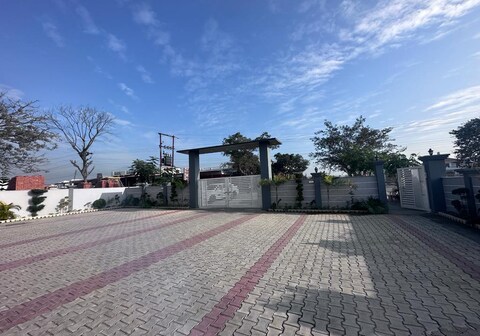 Hotel Residence Inn, Chakrata Road