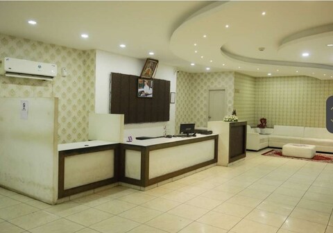 Hotel Breeze International