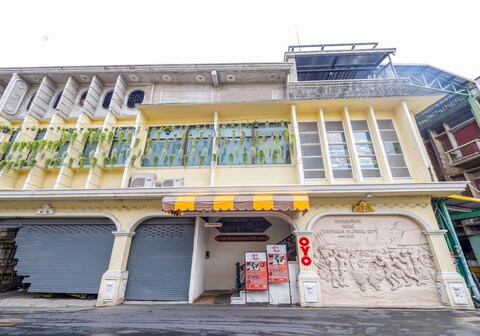 OYO 965 Art Hotel Sanamchai