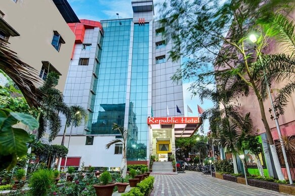Republic Hotel