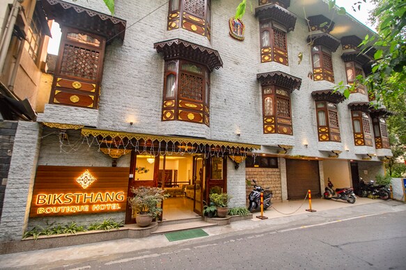 Hotel Biksthang Boutique (2 min walk to m.g marg)