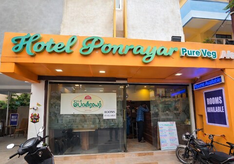 Hotel Ponrayar