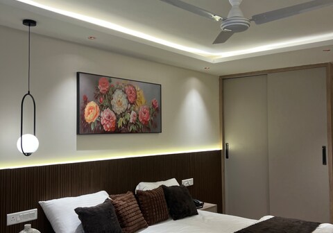 Stay Height near Expo