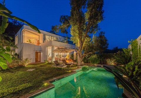 Staymaster Villa Asana 3 BR Pool Villa Assagao