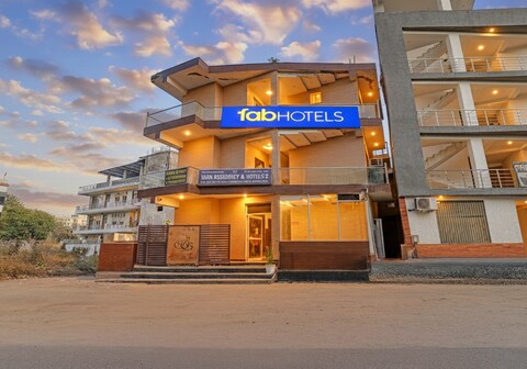 FabHotel Varn Residency