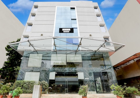 Palette River Front Railway Station Formerly Host Inn