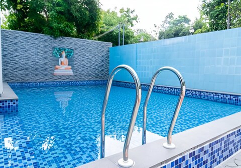 Le SPRINGLYNN RESIDENCY