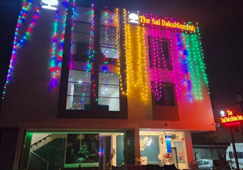 Hotel Sai Dakshina Inn
