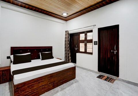 Hotel O Ganga Royal Guest House