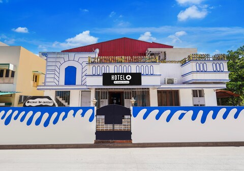 Hotel O Lawspet