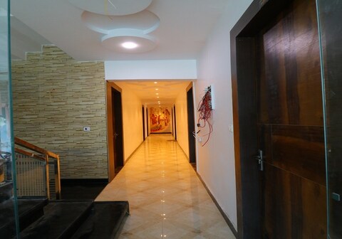 HOTEL VIRAT AND RESTAURANT