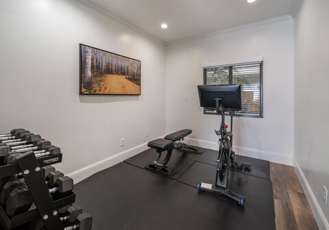 Best Western Plus Palm Court Hotel