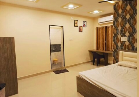 Rasoi Restaurant & lodge