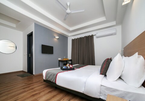 Hotel O Elite