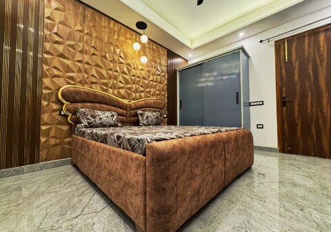 The Pebble Jacuzzi Villa near Rajpur Road