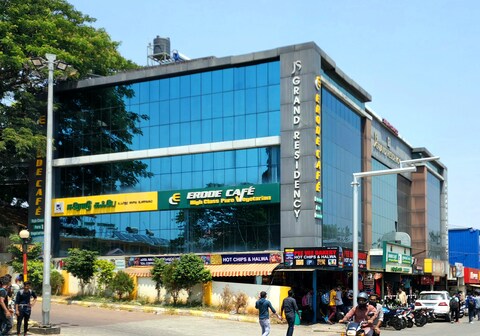 Hotel JS Grand Residency