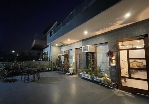 Black pearl Villa panchkula sector 28