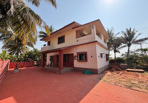Anura Homestay