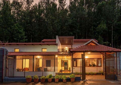 Hiraeth Villa amidst a coffee plantation by Roamhome