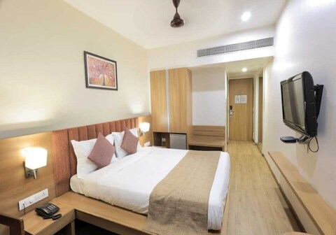 Collection O Modasa Bus Terminal Himmatnagar