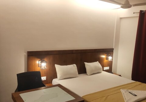 Anvisha Executive | Entire Apartment