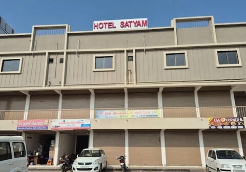 Hotel satyam
