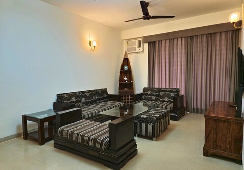 Gilmore Stays | Rooms & Caretaker